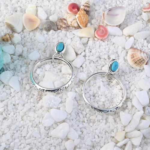 Vista 4 de Aretes de tuerca con piedra natal de turquesa natural con círculo, estilo bohemio para joyería occidental vintage