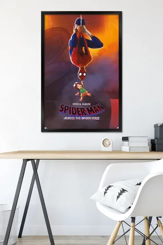 Vista 6 de Trends International Marvel Spider-Man: Across The Spider-Verse - Póster de Peter & Mayday Parker de una hoja, 34 pulgadas de largo x 22.4 pulgadas