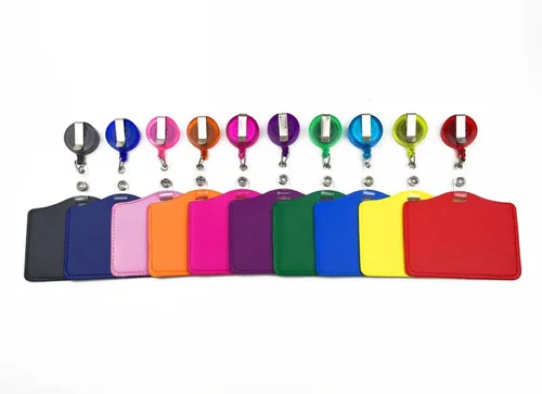 Vista 4 de Soporte para insignia con clip retráctil, soporte para tarjeta