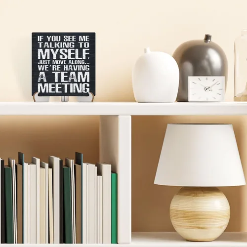 Vista 4 de Letrero de madera con texto en inglés "Team Meeting" para decoración de escritorio, divertido letrero de decoración de oficina, cubículo, placa