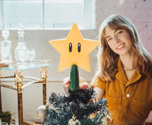Vista 8 de Estrella para Árbol Mario Super Star Gen 2 Enchufable Iluminada para Navidad