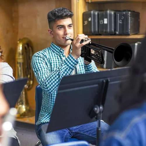 Vista 7 de Vangoa Bb Trompeta de latón estándar negro instrumento de trompeta para estudiantes, orquesta de banda escolar, adultos, niños, principiantes