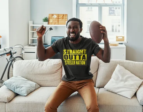 Vista 4 de Expression Tees Straight Outta Steeler Nation - Body de una pieza y camiseta para niños pequeños