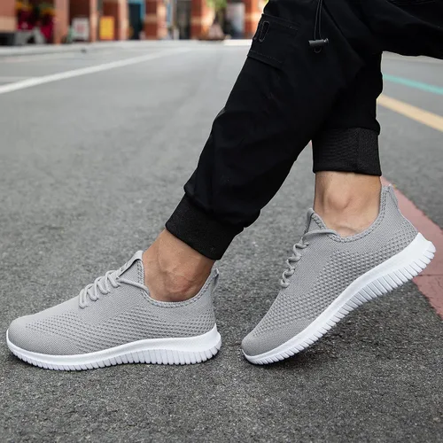 Vista 2 de VAMJAM Zapatos para correr para hombre ultraligeros transpirables zapatos para caminar antideslizantes atléticos zapatillas deportivas modernas