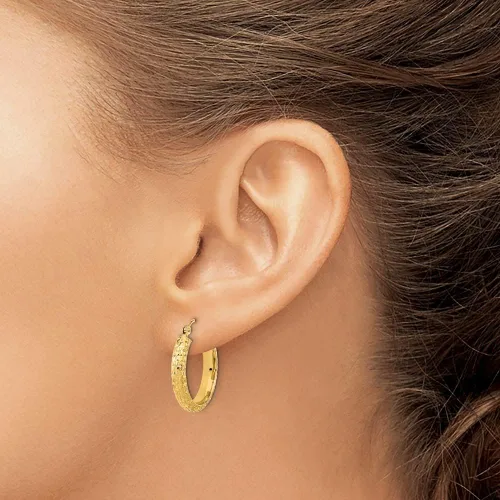 Vista 4 de FJC Finejewelers Pendientes de aro de oro amarillo pulido y texturizado de 14 kt de corte brillante, 0.787 x 0.787 in, Metal, no conocido