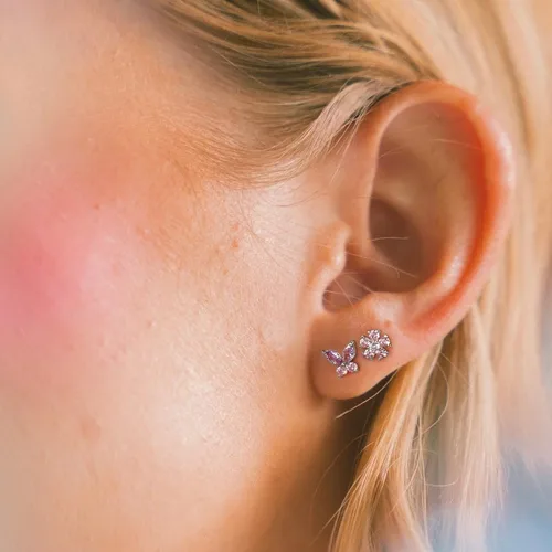 Vista 5 de Kenivira Juego de 3 pares de aretes tipo dormilona chapados en oro de 18 quilates, hipoalergénicos, ligeros, para mujeres, hombres y niñas, aretes