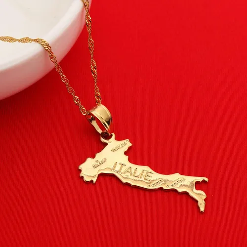 Vista 4 de Collar chapado en oro de 18 quilates con diseño de mapa de Italia para italiano, Latón