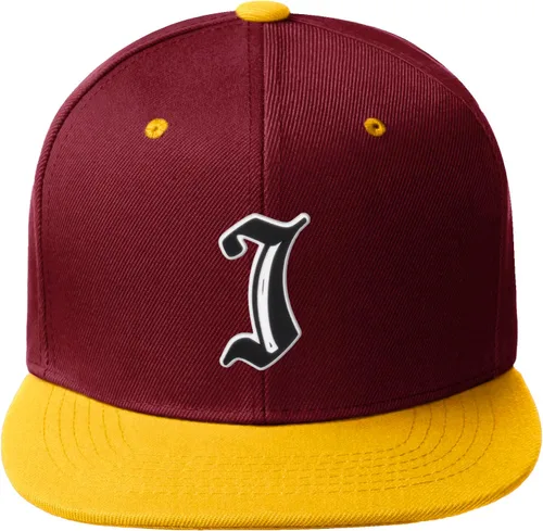 Vista 1255 de Daxton Gorra clásica con visera de billete plano con letras del alfabeto inglés antiguo de la A a la Z