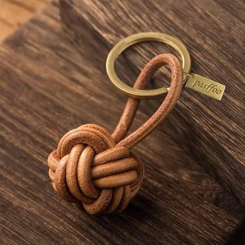 Vista 2 de Leather Tassel KeyChain Hand Woven ball Braided leather rope Fob Charm，Personalized Key Holder Charm Pendant，Brass key ring.