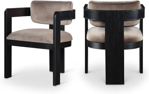 Vista 11 de Meridian Furniture Sacha - Juego de 2 sillas de comedor de terciopelo y Terciopelo coñac