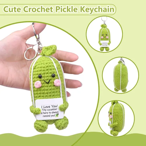 Vista 3 de Funny Positive Crochet Cucumber Keychain Handmade Emotional Support Knitted Cucumber Keychain Gift for Bag Charm