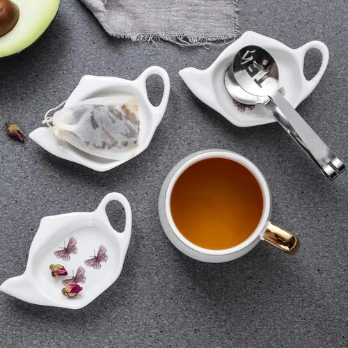 Vista 4 de Juego de 6 posavasos de cerámica blanca para bolsitas de té y exprimidor de bolsas de té de acero inoxidable (estilo 1)