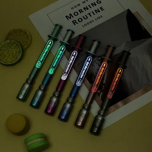 Vista 2 de Exasinine Bolígrafos tipo jeringa luminosos, bolígrafo de gel tipo jeringa con luz, bolígrafos de bola bonitos para regalo, escuela y suministros