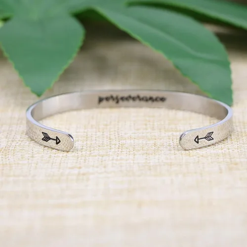Vista 3 de Joycuff - Pulseras personalizadas para mujer, joyas inspiradoras con mantra, pulsera para animar a una amiga, regalo para ella