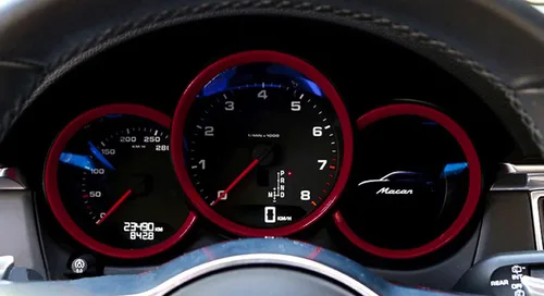 Vista 7 de x xotic tech Marco de instrumento para tablero de instrumentos compatible con Porsche Macan 2015 en adelante, 718 Cayman Boxster 2016-2018 (rojo)