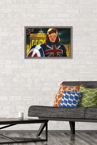 Vista 2 de Trends International Marvel: Year of The Shield - Póster de pared del Capitán Carter, 22.4 pulgadas de largo x 14.7 pulgadas, versión enmarcada