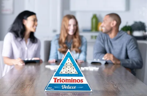 Vista 4 de Pressman Tri-Ominos - Azulejos triangulares de edición Deluxe con hilanderos de latón, 5 pulgadas