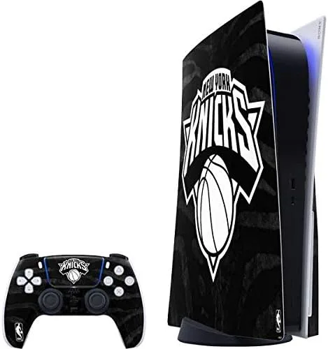Vista 6 de Skinit Decal Gaming Skin Compatible with PS5 Bundle - Officially Licensed NBA New York Knicks Black Secondary Logo Design Negro - DSTKNI03