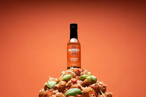 Vista 4 de Paquete de cuatro por Bravado Spice sin gluten, vegano, bajo en carbohidratos, salsa picante paleo, botella de salsa picante natural de 5 onzas