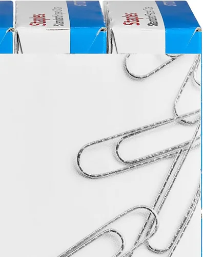 Vista 3 de Staples Clips para papel, 1.25 pulgadas, resistentes, antideslizantes, plateados, paquete de 1000 – Clips de agarre seguro para uso en oficina
