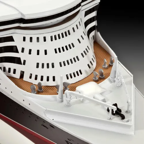 Vista 4 de Revell 05231 Ocean Liner Queen Mary 2 1:700 Scale Kit de modelo de plástico sin construir/sin pintar