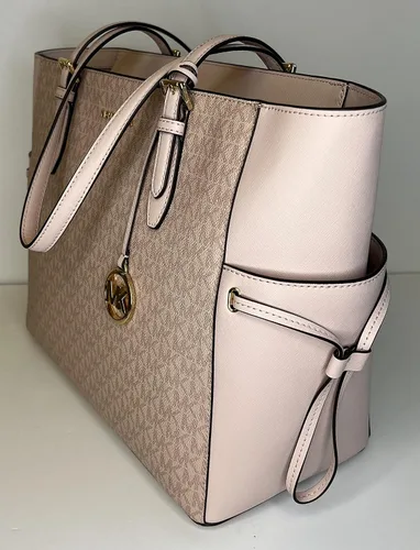 Vista 6 de MICHAEL Michel Kors Gilly - Bolso grande de viaje con cordón con doble cremallera y gancho de Michael Kors