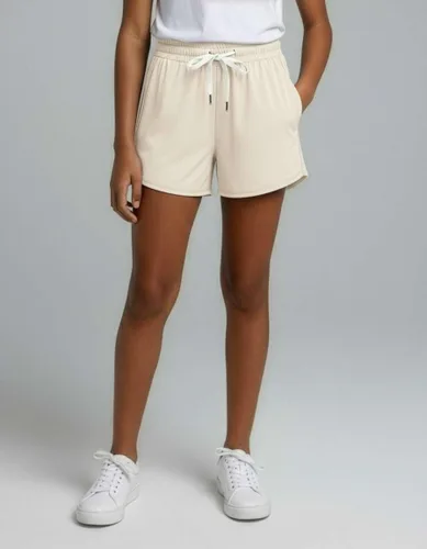 Vista 2 de Real Essentials Paquete de 3 pantalones cortos suaves y cómodos para niña, con cordón, pantalones cortos deportivos de yoga con bolsillos