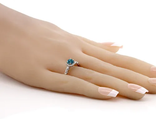 Vista 4 de Anillo de compromiso con piedra natal y zafiro blanco creado para mujer en plata de ley 925 Centro redondo de 0.197 in con detalles de 0.079
