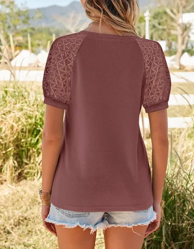 Vista 4 de MEROKEETY - Blusa de manga corta con cuello en V y encaje, de verano, para mujer