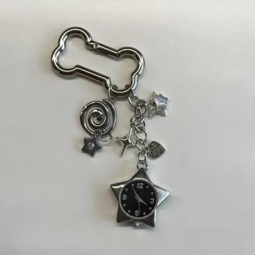 Vista 2 de Vhitler Vintage Keychain Retro Pocket Watch Bag Charms for Handbag Y2k Emo Accessories Backpack Charms 2000s Grunge Aesthetic Hueso Negro