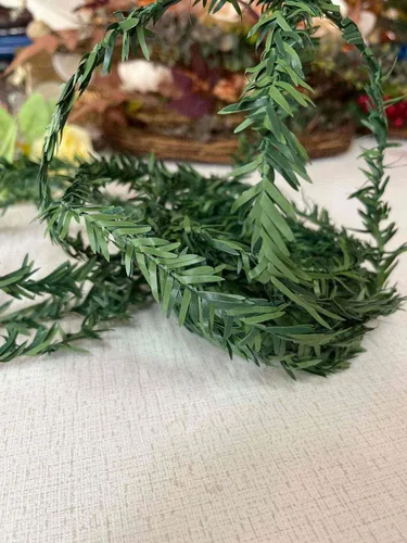 Vista 6 de Mini Wild Leaves Greenery Garland 6 Ft Length