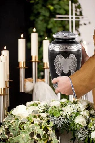 Vista 5 de Urna de alas de ángel, alas de ángel amorosas y urna de cremación de corazón, urnas para adultos bellamente hechas a mano para hombres y mujeres