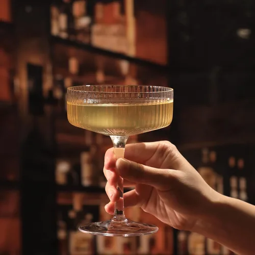 Vista 5 de BACLIFE - Juego de 4 vasos de Martini de 9 onzas con tallo