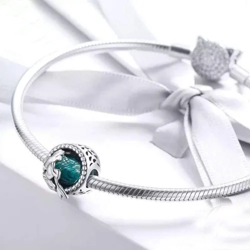 Vista 3 de Abalorio de cola de sirena azul y concha de plata de ley 925 con dije de océano para pulsera y collar