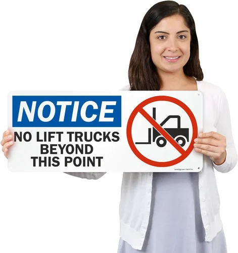 Vista 3 de SmartSign Letrero "Aviso - No Lift Trucks Beyond This Point" Aluminio de 10 x 24 pulgadas