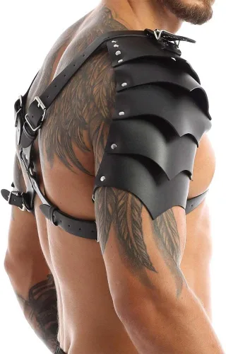 Vista 5 de Arnés de cuero PU para hombres hebilla ajustable cuerpo pecho liguero Cosplay club nocturno sexy punk pecho cinturón club