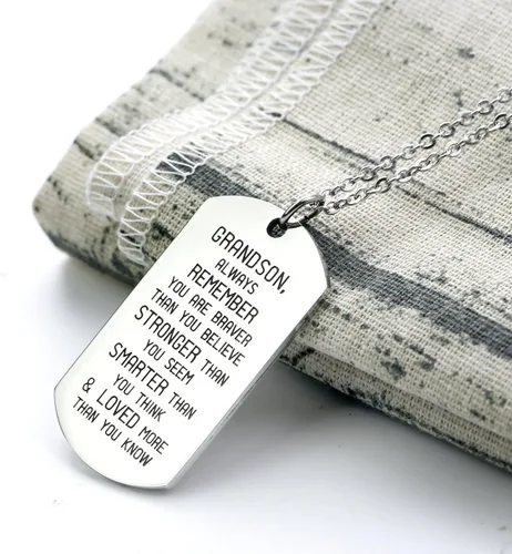 Vista 3 de danjie To My Grandson Dog Tag - Collar con colgante de acero inoxidable militar nieto siempre recuerda que eres más valiente más fuerte de lo que