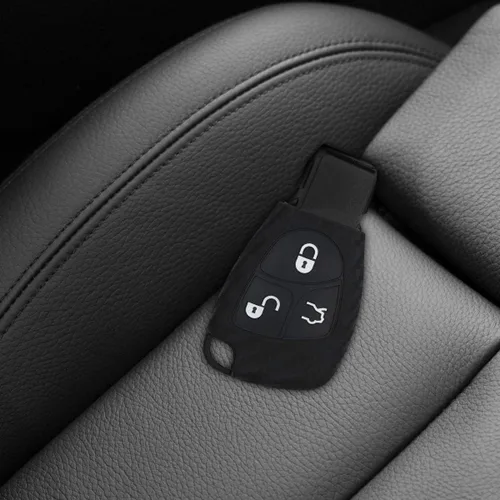 Vista 2 de kwmobile Funda de silicona para llavero compatible con llave de automóvil Mercedes-Benz de 2 a 3 botones