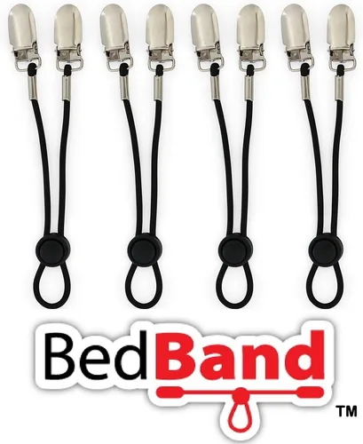 Vista 2 de Bed Band no fabricado en China. 100% ensamblado por trabajadores estadounidenses. Sujetador de sábanas, agarre, tirantes y correa. Alisa cualquier