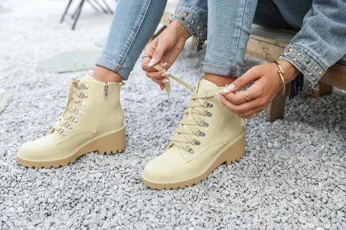 Vista 6 de Coutgo Botas de combate con suela de lengüeta para mujer botas de combate con cordones plataforma de tacón grueso con cremallera para senderismo