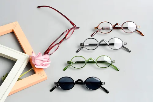 Vista 6 de BLUELESS - Gafas de lectura vintage redondas estilo profesor, lentes pequeñas (lente gris, +2.75)