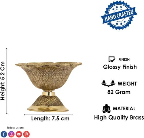 Vista 3 de SATVIK - Lámpara de aceite con forma de flor de latón, diseño grabado en metal Devdas, Diwali, Puja, Pooja, Mandir, lámpara de aceite para templo