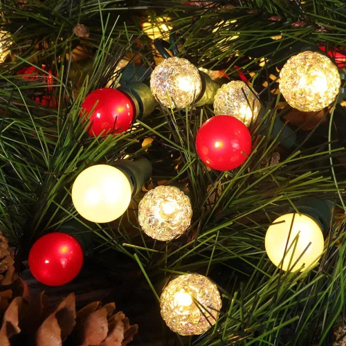 Vista 5 de Cadena de luces de Navidad rojas y blancas para exteriores G15 con cristal perlado 70 luces LED 19 pies mini focos de globo para decoración de árbol