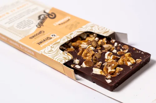 Vista 3 de Rawmio Caramelo de coco y corteza de anacardo triturada, 2.12 onzas, cruda, orgánica, vegana, kosher