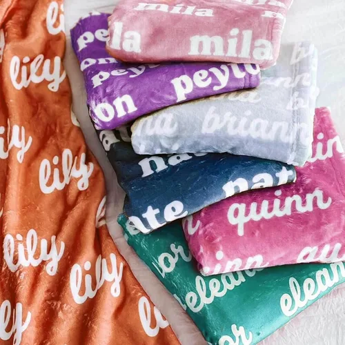 Vista 2 de Yofair Se envía al día siguiente, manta de bebé personalizada con nombre, manta personalizada con palabras de letras, manta de franela de felpa