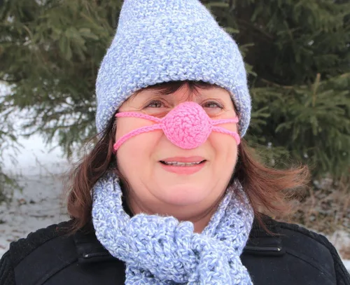 Vista 3 de Crochet Sweetheart Nose Warmer - Great Christmas, Valentines, Anniversary, Birthday Gift for Him or Her