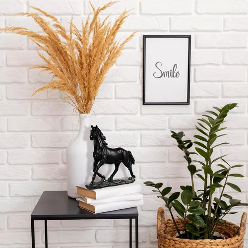 Vista 5 de Homoyoyo Estatua de resina de caballo de pie moderna escultura de caballo decorativo para estantería de escritorio de oficina en casa (negro) 11.02