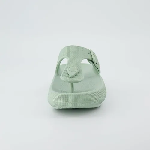 Vista 3 de CUSHIONAIRE Sandalias Flo para mujer con +Comfort