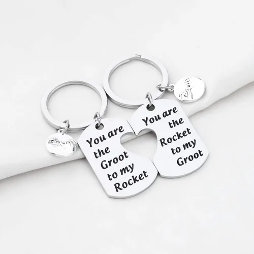Vista 3 de TGBJE - Llavero de mapache con texto en inglés "You are The Groot to My Rocket You are The Rocket to My Groot Galaxy Groot