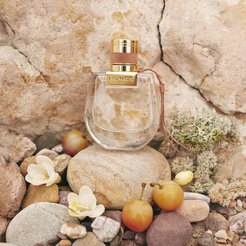 Vista 3 de Chloe Nomade Mini Perfume EDP para mujer, tamaño pequeño de viaje, 0.2 fl oz / 0.17 fl oz